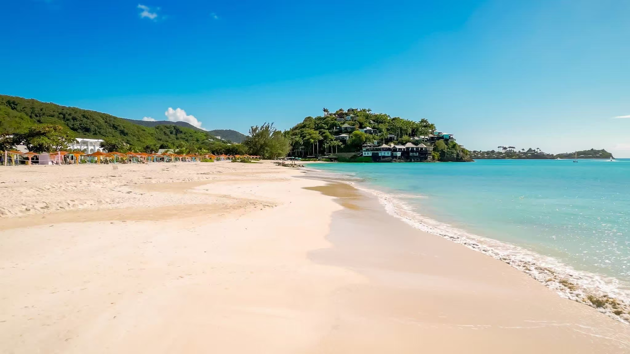 Hodges Bay white-sand beach